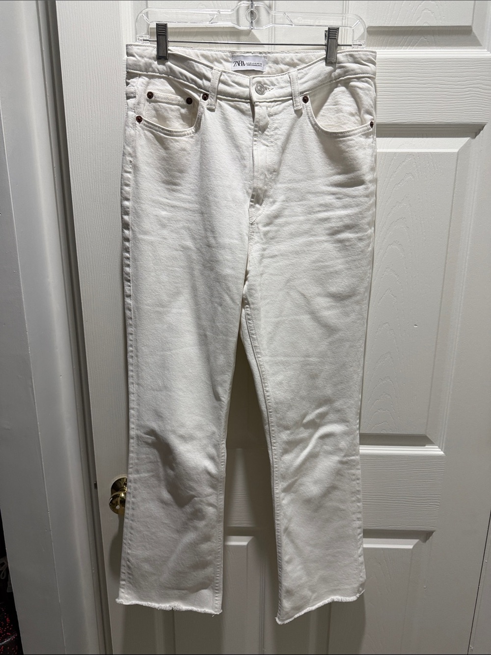 Zara White Women’s High-Rise Straight Jeans